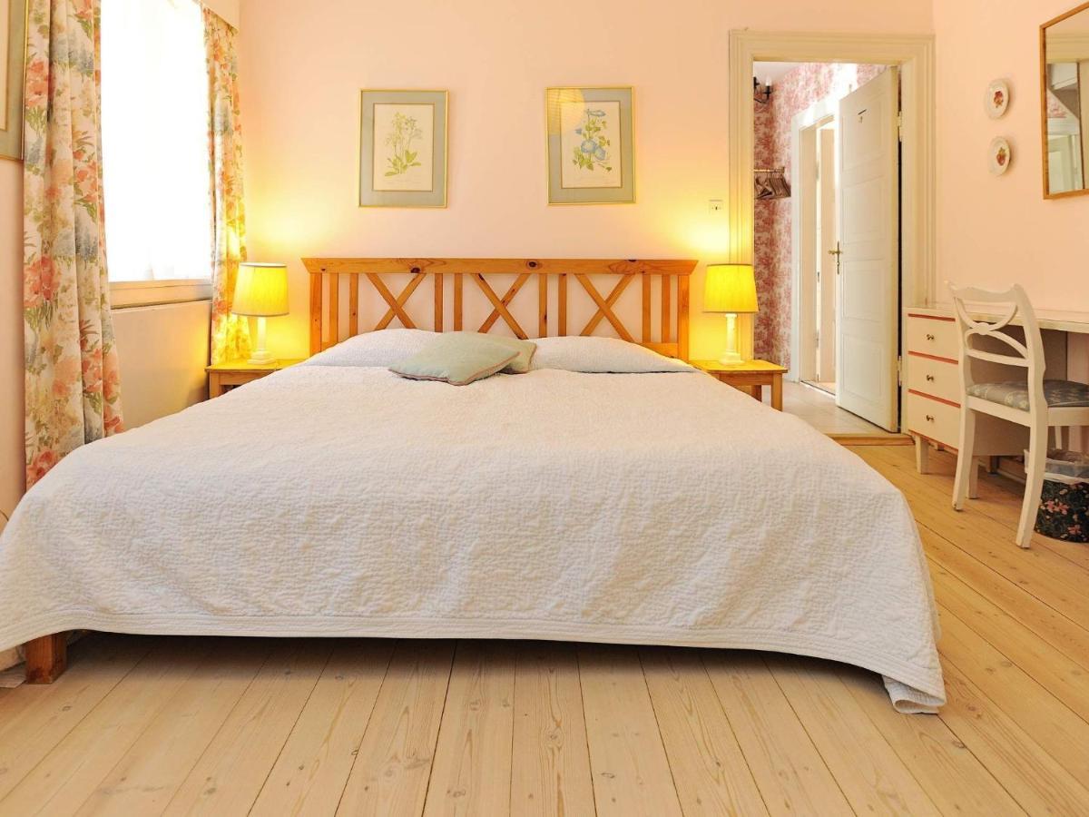 12 Person Holiday Home In Ullerslev מראה חיצוני תמונה