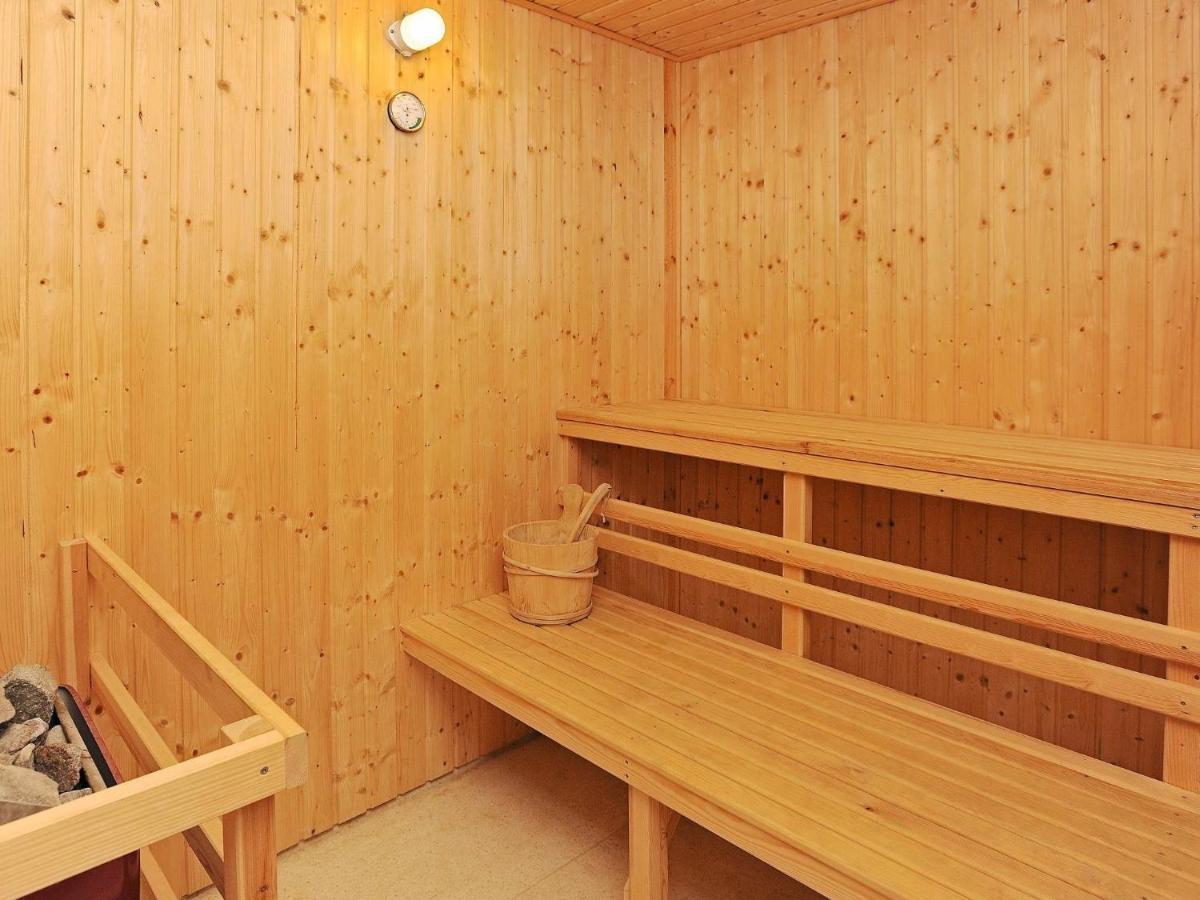 12 Person Holiday Home In Ullerslev מראה חיצוני תמונה